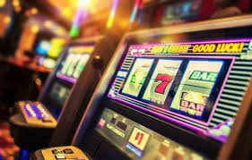 Sảnh Live Casino tại 789cllub với baccarat và roulette trực tuyến có dealer thật